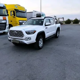 Toyota Tacoma 2017