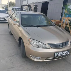 Toyota Camry 2004