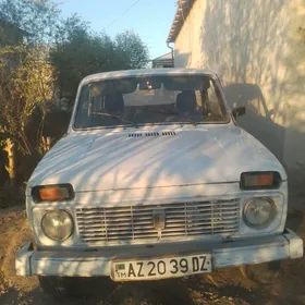 Lada Niva 1985
