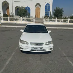 Toyota Camry 2000