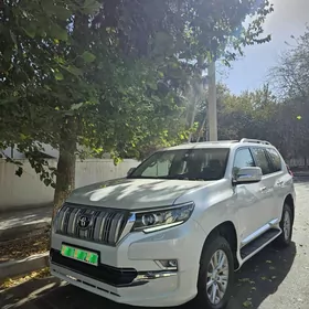 Toyota Land Cruiser Prado 2021