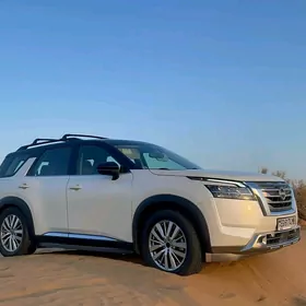 Nissan Pathfinder 2023