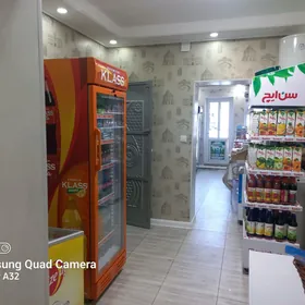 сдаётся в аренду магазин