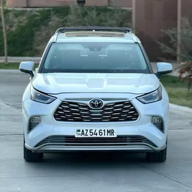 Toyota Highlander 2022
