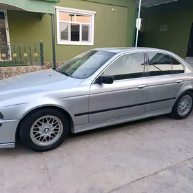 BMW E39 2003