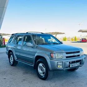 Nissan Pathfinder 2000