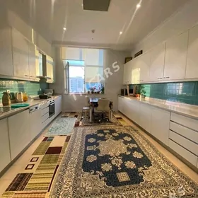 Olimpiski 3 komnat 147 kw