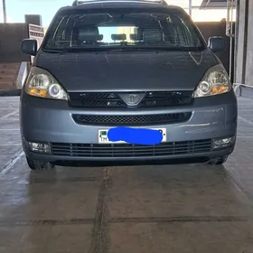 Toyota Sienna 2005