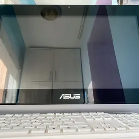 Asus Komyuter
