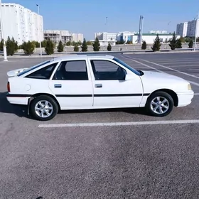 Opel Vectra 1990