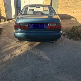 Toyota Corona 1995