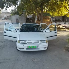Opel Vectra 1992