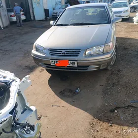Toyota Camry 1998