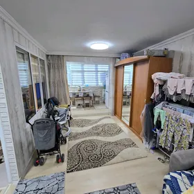 ️5-Мкр 1 Этаж 1/2 Комнатная 