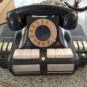 Телефон