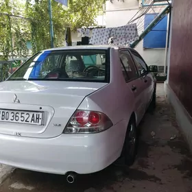 Mitsubishi Lancer 2005