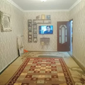 Gowdan W 1etaj 3komnat