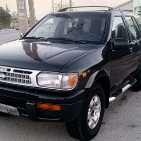 Nissan Pathfinder 1997