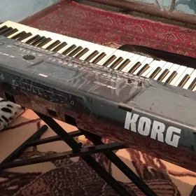 KORG PA 600