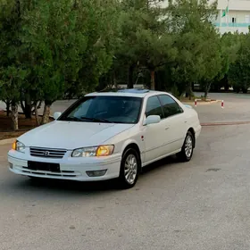 Toyota Camry 2000