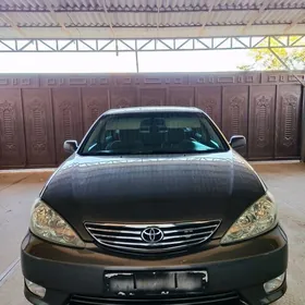 Toyota Camry 2005