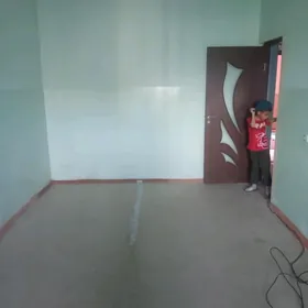 Buzmeýin gres etaž jaý