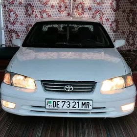 Toyota Camry 1998