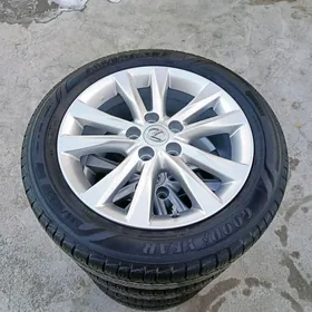 Lexus radnoy disga teker 17.