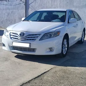 Toyota Camry 2011