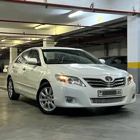 Toyota Camry 2010
