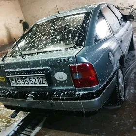 Opel Vectra 1990