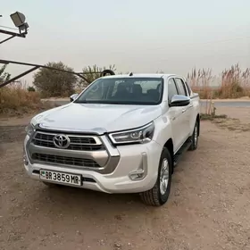 Toyota Hilux 2020