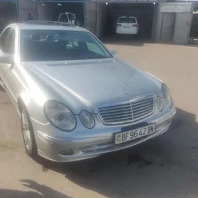Mercedes-Benz E-Class 2004