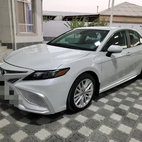 Toyota Camry 2022