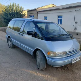 Toyota Previa 1993