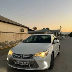 Toyota Camry 2017