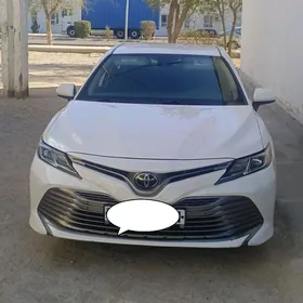 Toyota Camry 2020