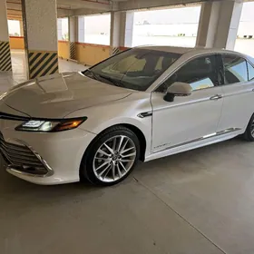 Toyota Camry 2023