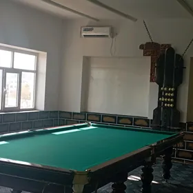 бильярдный стол
