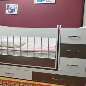 детская кроватка