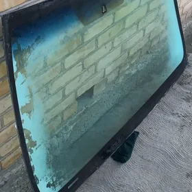 Corolla öňki aýna 2009ý