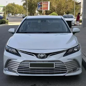 Toyota Camry 2022
