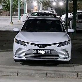Toyota Camry 2022