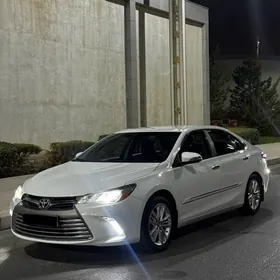 Toyota Camry 2017