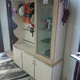 Prihožny  tumboçka