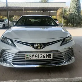 Toyota Camry 2022
