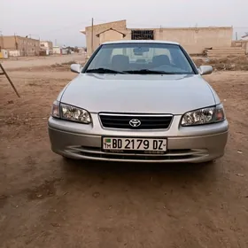Toyota Camry 2000