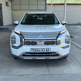 Mitsubishi Outlander 2022