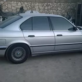 BMW E34 1990