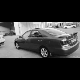 Toyota Camry 2004